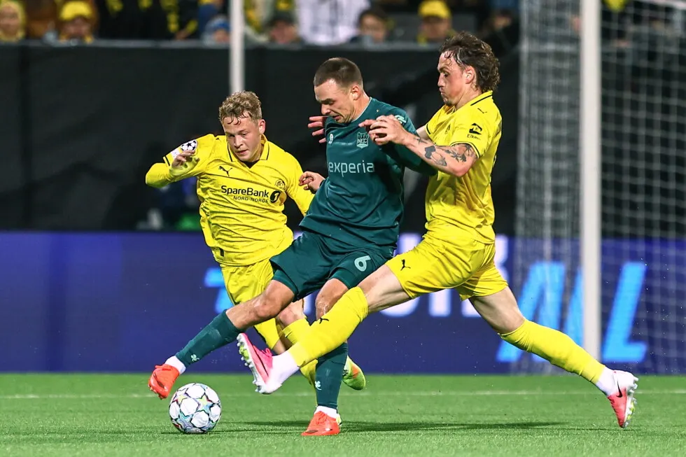 Ảnh từ AP về trận lượt về vòng play-off Champions League giữa Bodø/Glimt và NEC Nijmegen trên sân Aspmyra