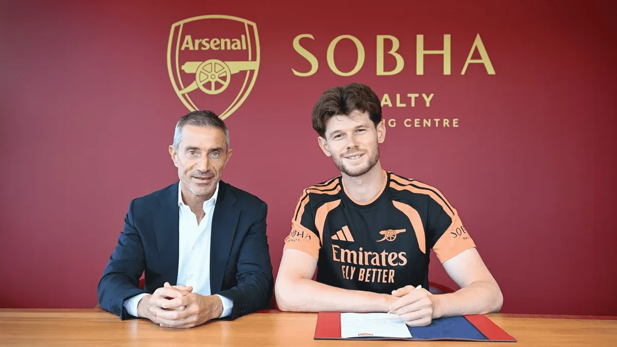 Illan Meslier trong ngày gia nhập Arsenal