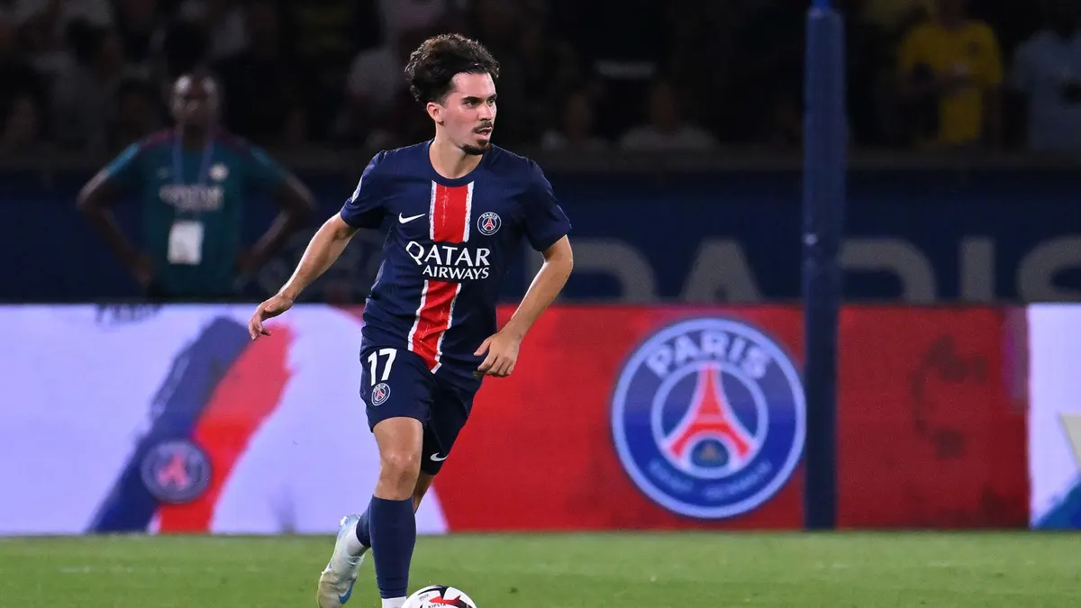 Hình ảnh trận giao hữu giữa Paris Saint-Germain và Manchester United trên sân Ullevi