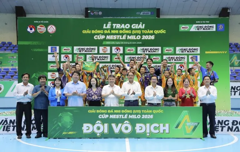 Các cầu thủ U11 CLB Hà Nội trong trận chung kết giải Nhi đồng toàn quốc 2026