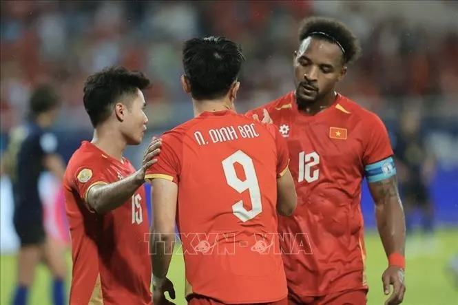 Nguyễn Đình Bắc ăn mừng bàn thắng ấn định chiến thắng 3-1 của tuyển Việt Nam trước Campuchia